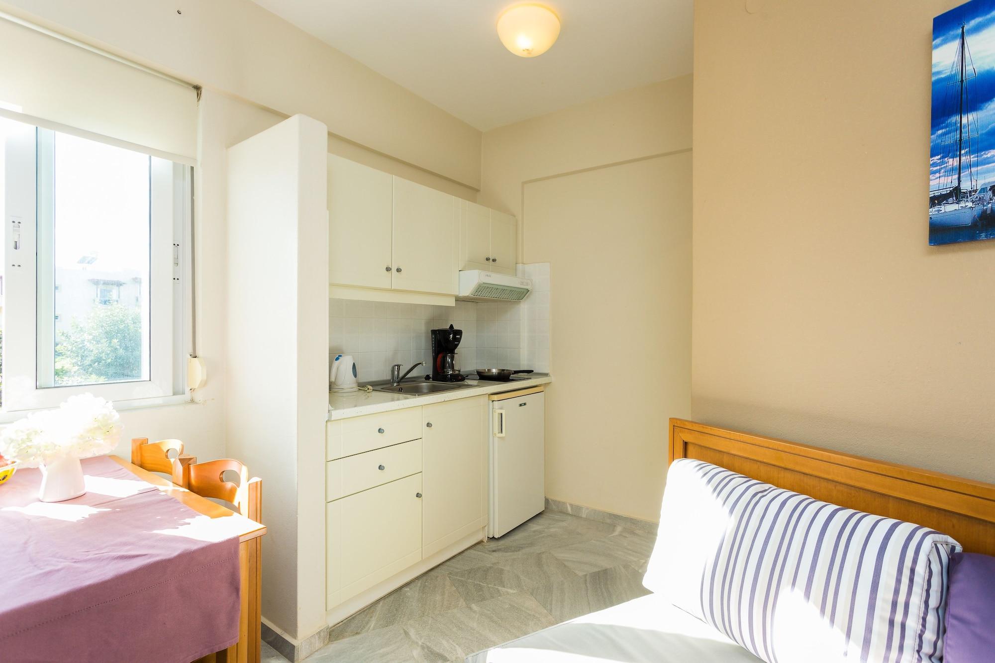 Radamanthy's Aparthotel 2*
